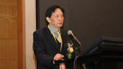 广州第二届国际脊柱畸形高峰论坛 李佛保教授发表致辞