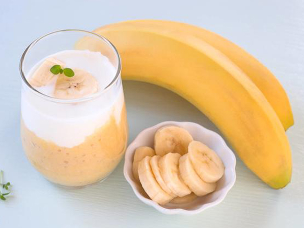香蕉和牛奶搭配来吃增强营养吸收