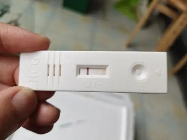 早孕试纸的不准确导致囊胚十天没测到