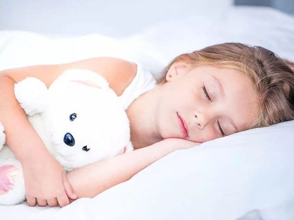 儿童生病期间要保障睡眠充足