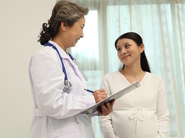 正常孕妇做胎心监护的时间不能太早