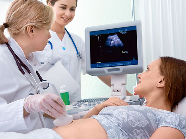 怀孕初期需做b超确定宫内还是宫外孕