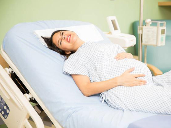 孕晚期宫缩主要在肚脐以下的位置疼