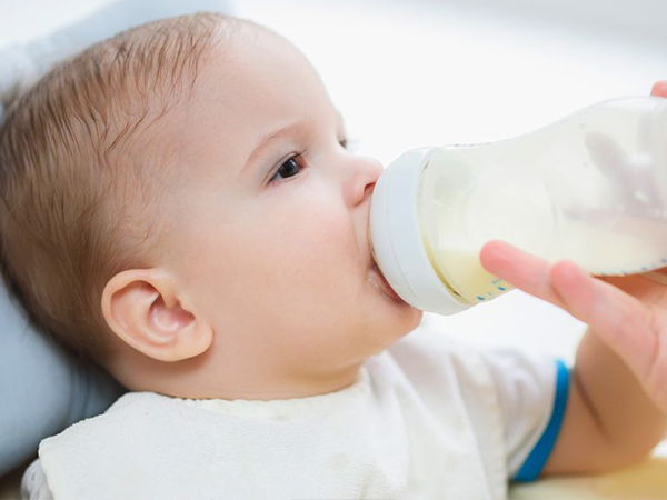 奶粉按照宝宝月龄添加营养元素