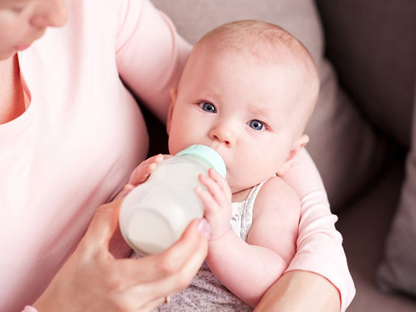 宝宝厌奶可能不喜欢奶粉的味道