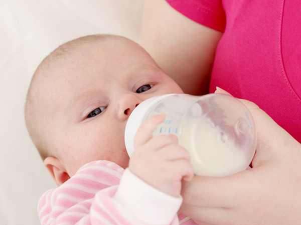 宝宝厌奶期可以吃健脾助消化的药