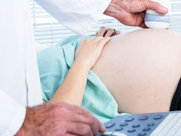 孕晚期同房会导致婴儿早产