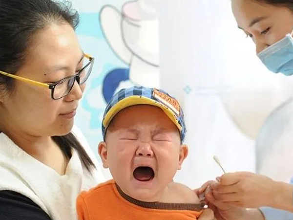 为什么网上很多宝妈说后悔给8个月宝宝打麻腮风疫苗？