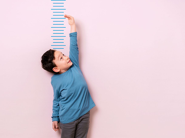 孩子体重和身高要实时准确监测