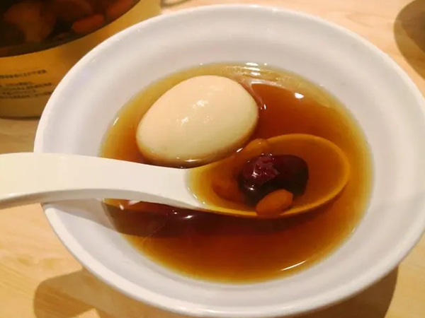 喝红枣鸡蛋汤能促使月经到来