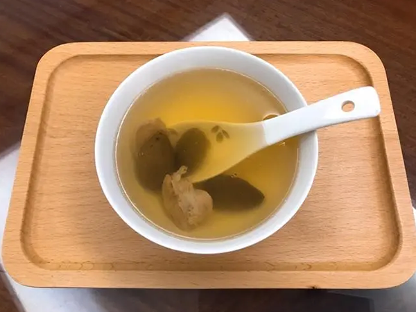 小孩百日咳可以喝淡竹叶橄榄汤