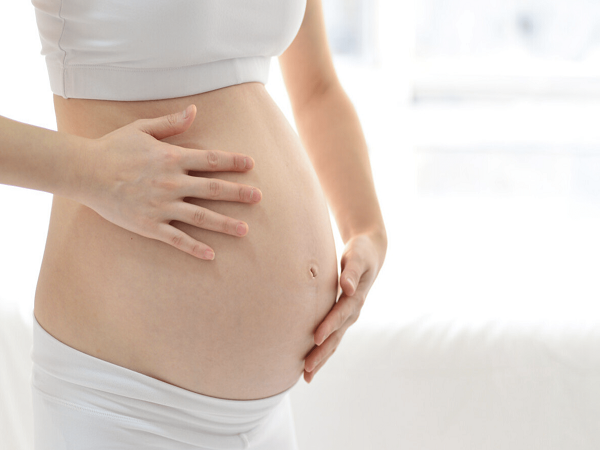 怀男孩的孕妇肚子形状图