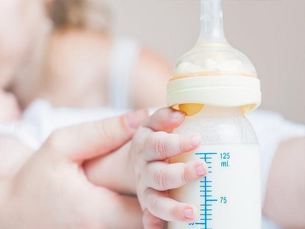 不同月龄宝宝适合不同的奶瓶