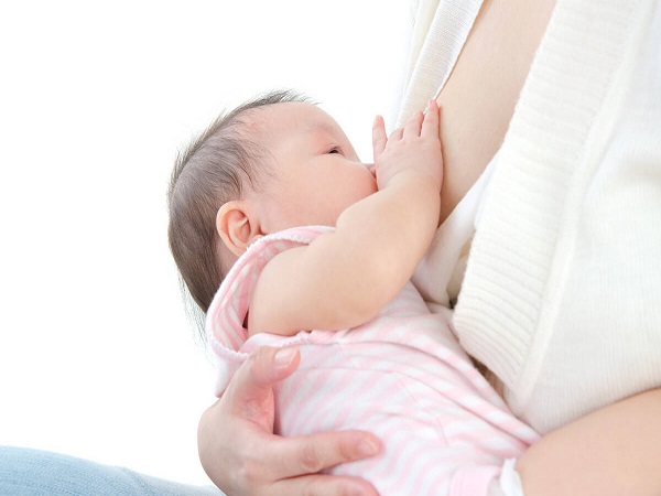 母乳是新生儿营养的重要来源