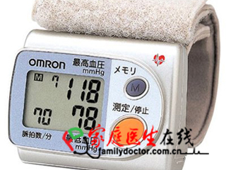 欧姆龙 智能电子血压计HEM-632