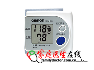 欧姆龙 电子血压计HEM-845