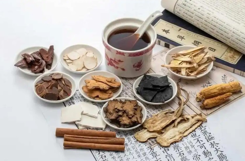 哪些食材泡茶有助于缓解痛风?