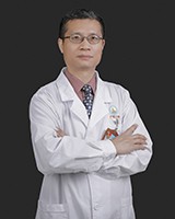 王国强