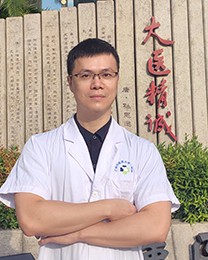 黄培镇