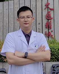 陈壮忠