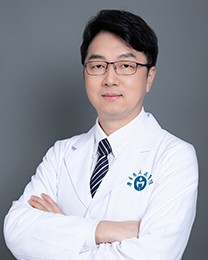 马霄