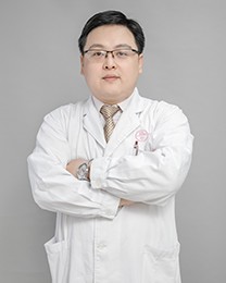 王亮